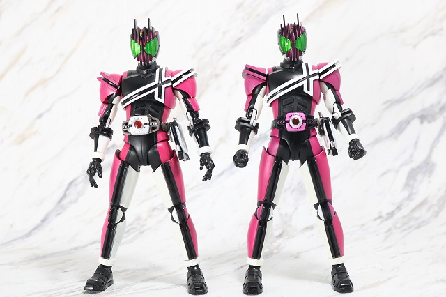 S.H.フィギュアーツ　仮面ライダーディケイド　ネオディケイドライバー　真骨彫製法　レビュー　全身　ディケイド　比較