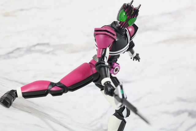 S.H.フィギュアーツ　仮面ライダーディケイド　ネオディケイドライバー　真骨彫製法　レビュー　アクション