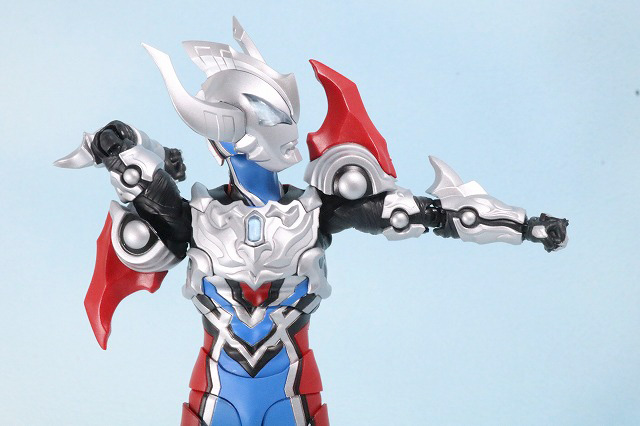 S.H.フィギュアーツ　ウルトラマンジード　マグニフィセント　レビュー　可動範囲