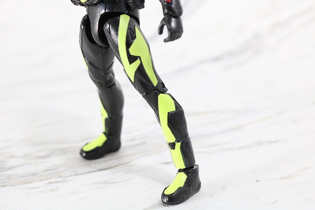 RKF RIDER KICK'S FIGURE　仮面ライダーゼロワン　ライジングホッパー　レビュー　全身