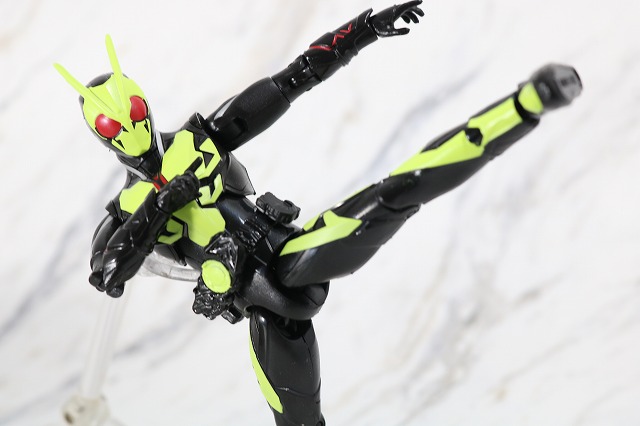 RKF RIDER KICK'S FIGURE　仮面ライダーゼロワン　ライジングホッパー　レビュー　アクション