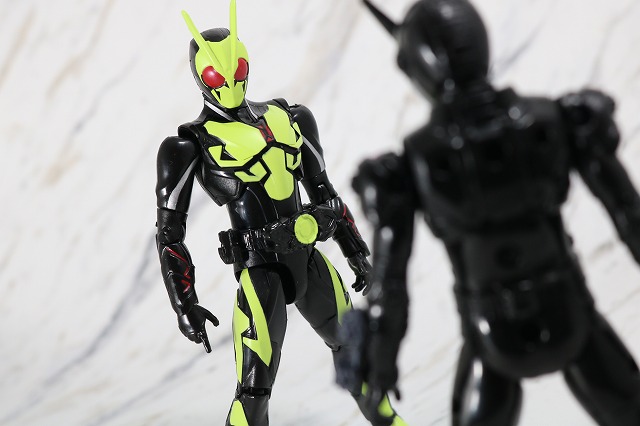 RKF RIDER KICK'S FIGURE　仮面ライダーゼロワン　ライジングホッパー　レビュー　アクション　仮面ライダージオウ