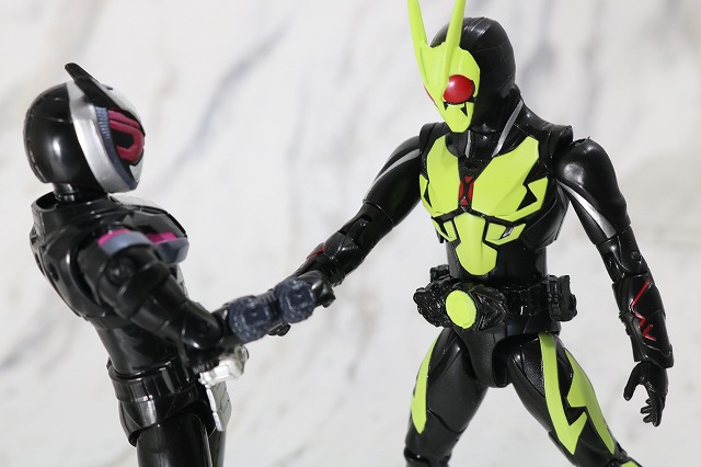 RKF RIDER KICK'S FIGURE　仮面ライダーゼロワン　ライジングホッパー　レビュー　アクション　仮面ライダージオウ