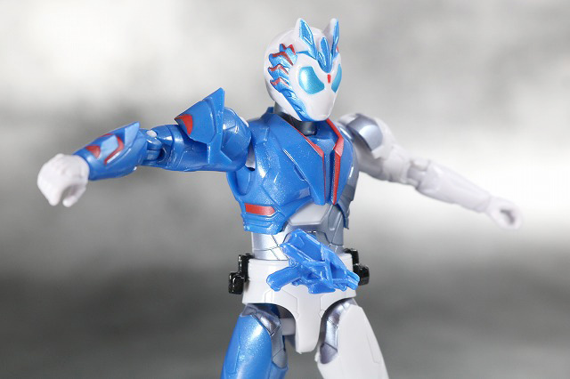 RKF RIDER KICK'S FIGURE 仮面ライダーバルカン　シューティングウルフ　レビュー　可動範囲