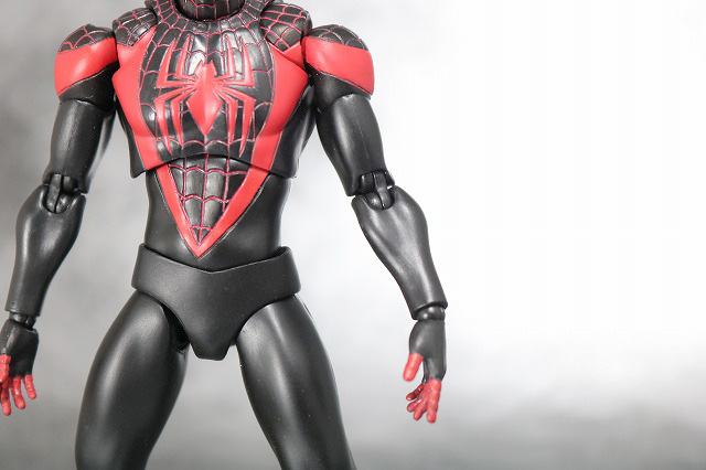 MAFEX　スパイダーマン　マイルス・モラレス　全身