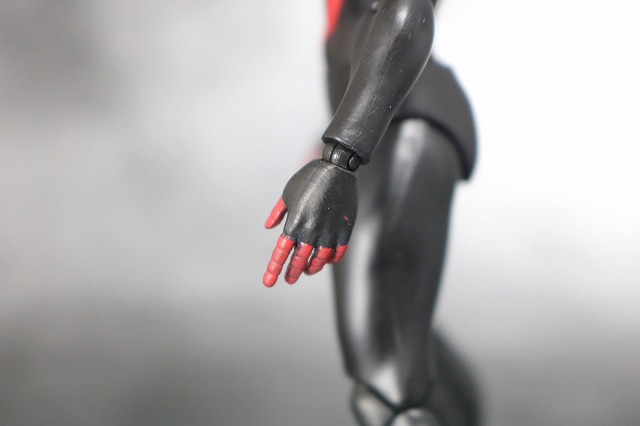 MAFEX　スパイダーマン　マイルス・モラレス　全身