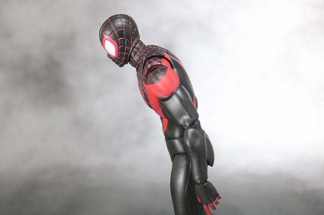 MAFEX　スパイダーマン　マイルス・モラレス　可動範囲