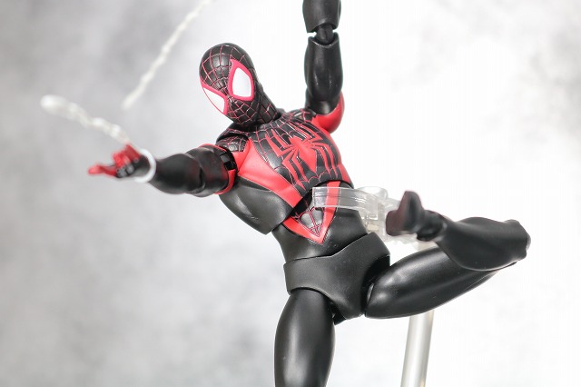 MAFEX　スパイダーマン　マイルス・モラレス　アクション