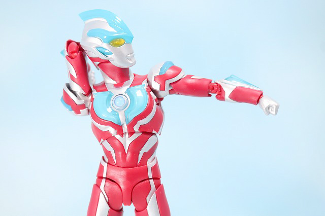 S.H.フィギュアーツ　ウルトラマンギンガ　レビュー　可動範囲