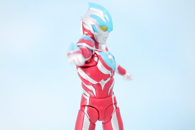 S.H.フィギュアーツ　ウルトラマンギンガ　レビュー　可動範囲