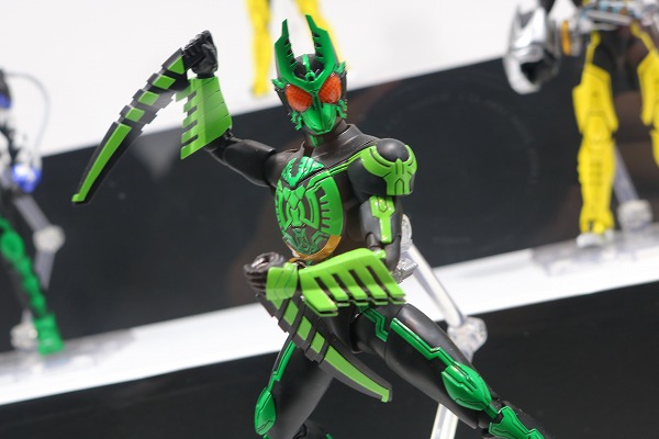 S.H.フィギュアーツ　仮面ライダーオーズ ガタキリバコンボ　真骨彫製法