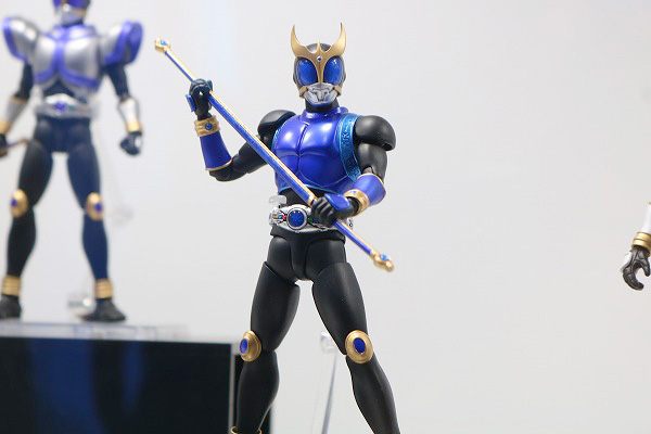 S.H.フィギュアーツ　仮面ライダークウガ　ドラゴンフォーム　真骨彫製法