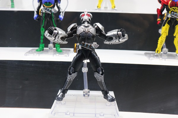 S.H.フィギュアーツ　仮面ライダーオーズ サゴーゾコンボ　真骨彫製法