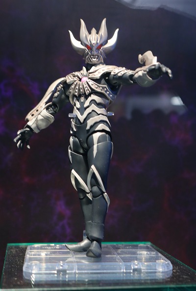 S.H.フィギュアーツ　ウルトラマンダークキラー