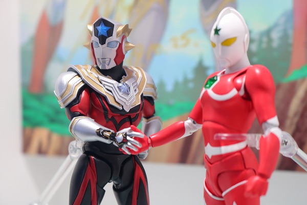 S.H.フィギュアーツ　ウルトラマンジョーニアス