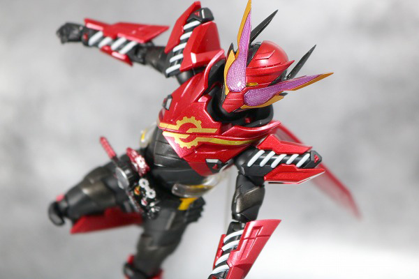 S.H.フィギュアーツ　仮面ライダービルド　ラビットラビットフォーム　レビュー　アクション