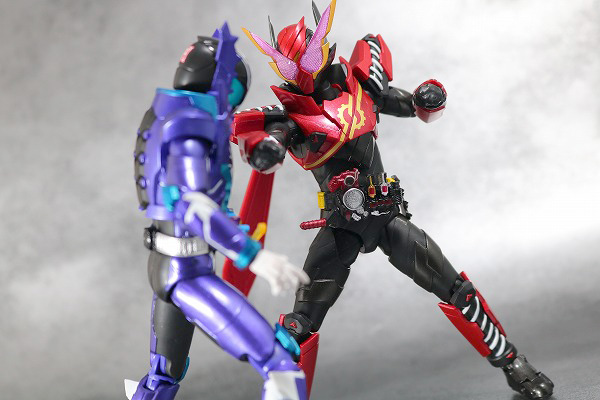 S.H.フィギュアーツ　仮面ライダービルド　ラビットラビットフォーム　レビュー　アクション