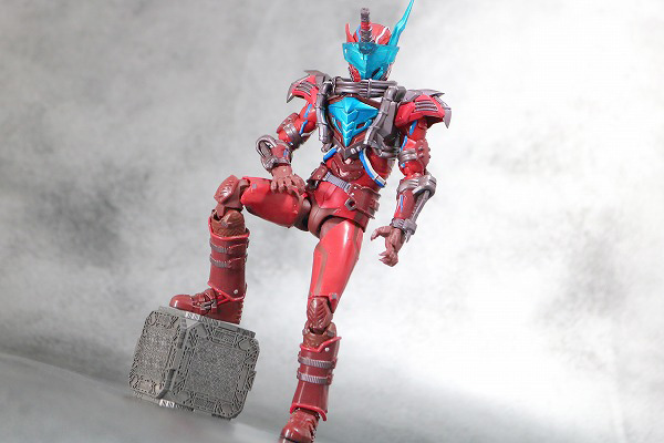 S.H.フィギュアーツ　仮面ライダービルド　トライアルフォーム　ラビットドラゴン　レビュー　アクション　ブラッドスターク　パンドラボックス