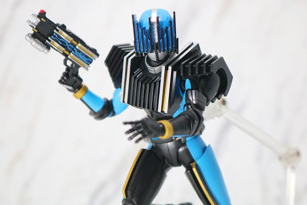 S.H.フィギュアーツ　仮面ライダーディエンド　真骨彫製法　レビュー　アクション