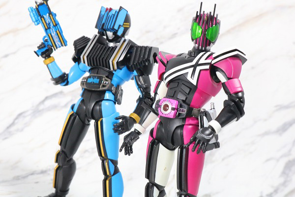 S.H.フィギュアーツ　仮面ライダーディエンド　真骨彫製法　レビュー　アクション　仮面ライダーディケイド　ネオディケイドライバー