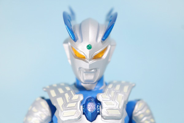 S.H.フィギュアーツ　ルナミラクルゼロ　ウルトラマンゼロ　レビュー　全身