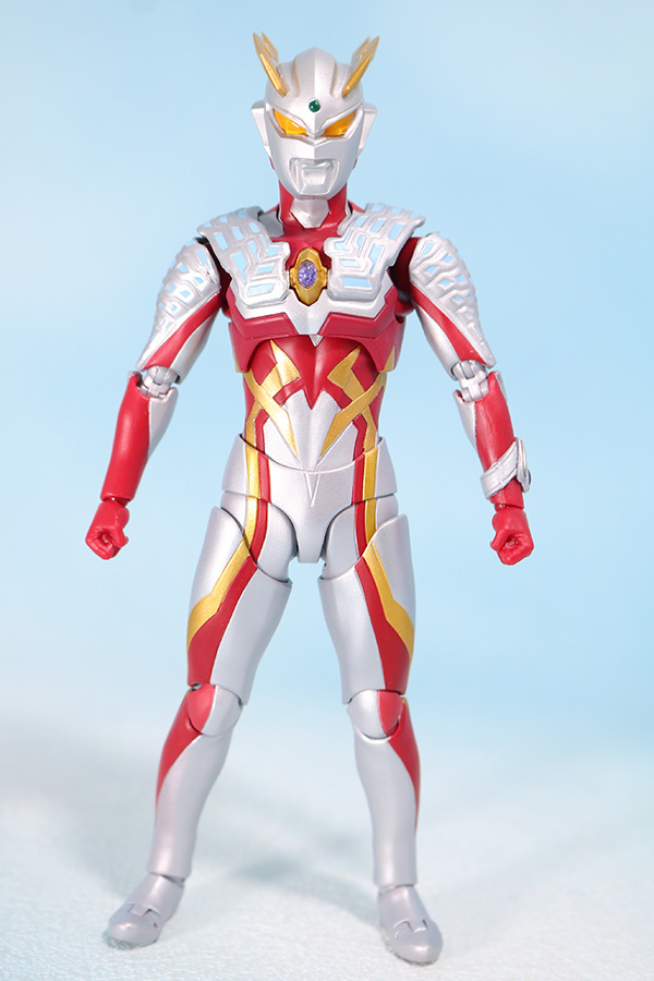 S.H.フィギュアーツ　ストロングコロナゼロ　ウルトラマンゼロ　レビュー　全身