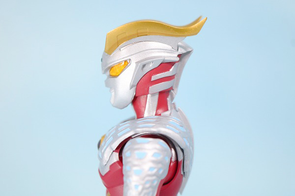 S.H.フィギュアーツ　ストロングコロナゼロ　ウルトラマンゼロ　レビュー　全身