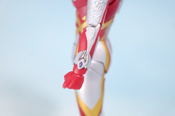 S.H.フィギュアーツ　ストロングコロナゼロ　ウルトラマンゼロ　レビュー　全身