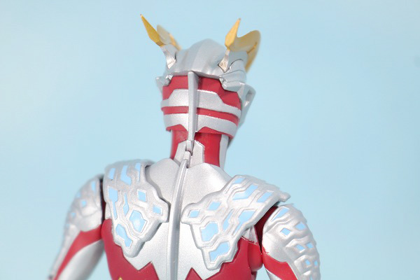 S.H.フィギュアーツ　ストロングコロナゼロ　ウルトラマンゼロ　レビュー　全身