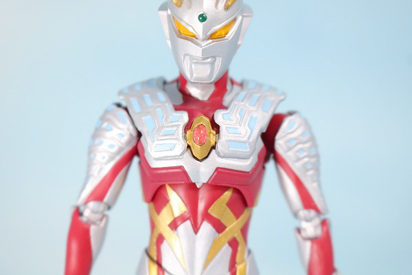 S.H.フィギュアーツ　ストロングコロナゼロ　ウルトラマンゼロ　レビュー　付属品　カラータイマー