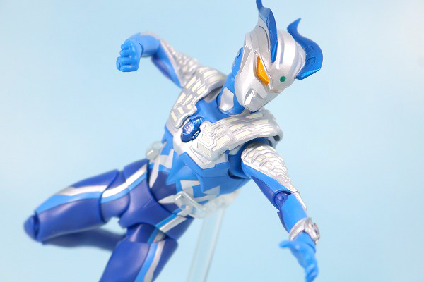 S.H.フィギュアーツ　ルナミラクルゼロ　ウルトラマンゼロ　レビュー　アクション