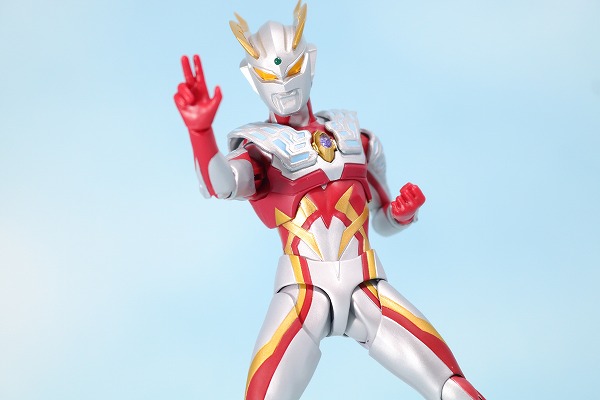 S.H.フィギュアーツ　ストロングコロナゼロ　ウルトラマンゼロ　レビュー　アクション