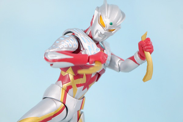 S.H.フィギュアーツ　ストロングコロナゼロ　ウルトラマンゼロ　レビュー　アクション