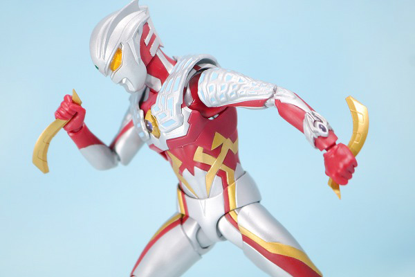 S.H.フィギュアーツ　ストロングコロナゼロ　ウルトラマンゼロ　レビュー　アクション