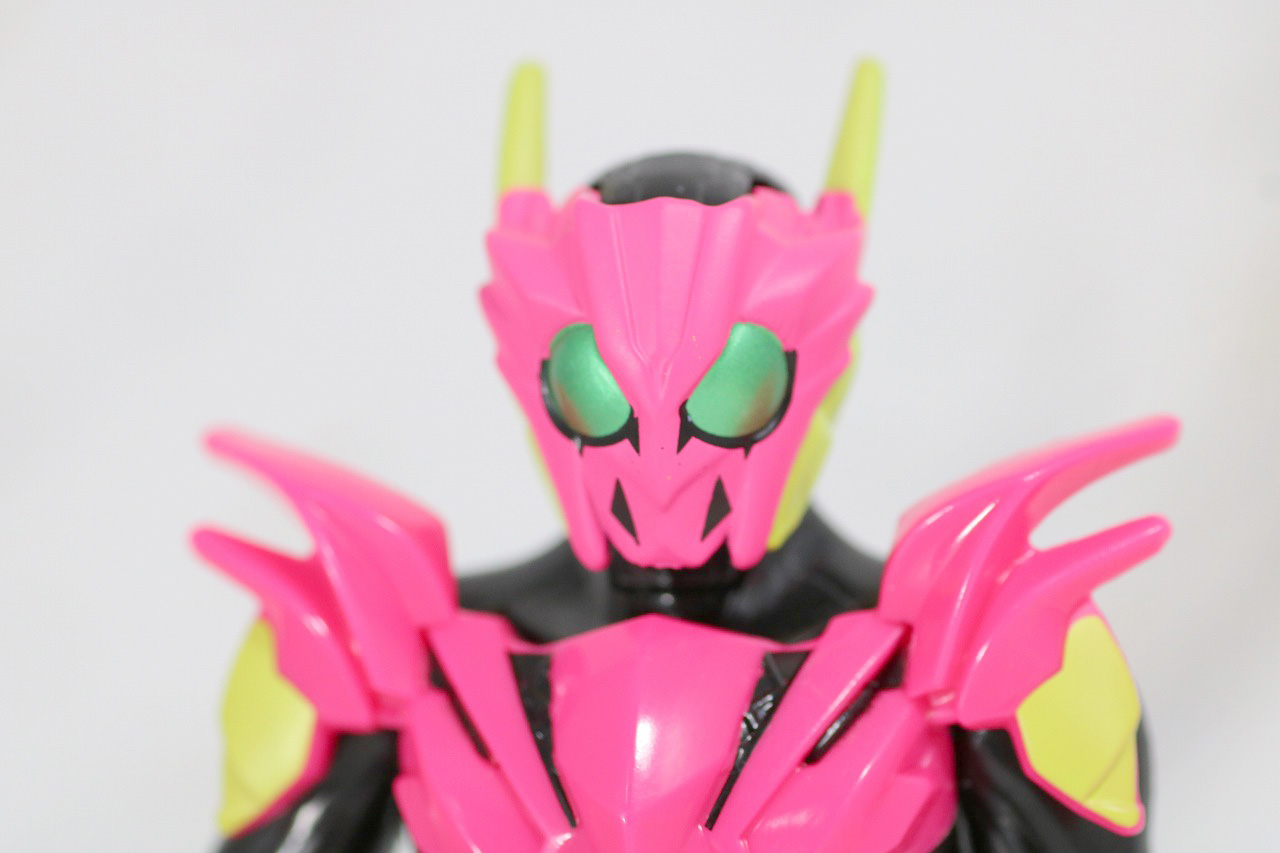 RKF　RIDER KICK'S FIGURE　仮面ライダーゼロワン　ハイブリットライズフィギュア　レビュー　フライングファルコン　全身