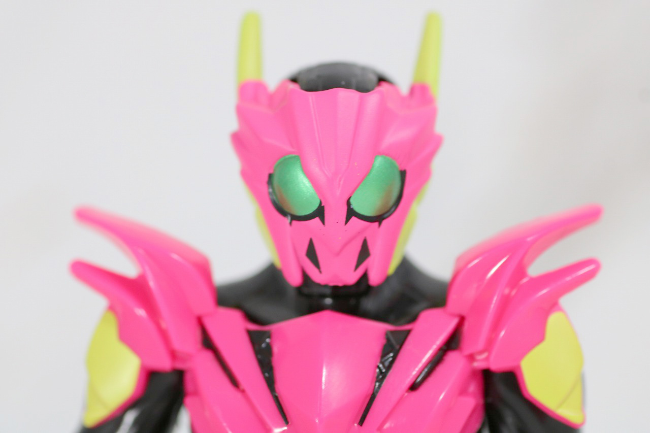 RKF　RIDER KICK'S FIGURE　仮面ライダーゼロワン　ハイブリットライズフィギュア　レビュー　フライングファルコン　全身