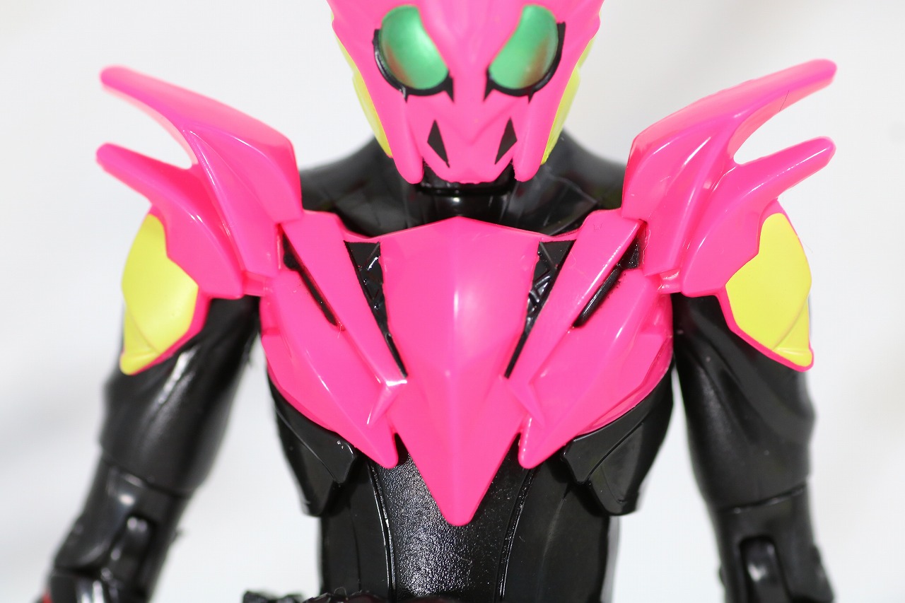 RKF　RIDER KICK'S FIGURE　仮面ライダーゼロワン　ハイブリットライズフィギュア　レビュー　フライングファルコン　全身