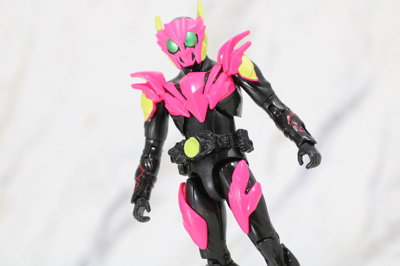 RKF　RIDER KICK'S FIGURE　仮面ライダーゼロワン　ハイブリットライズフィギュア　レビュー　フライングファルコン　アクション