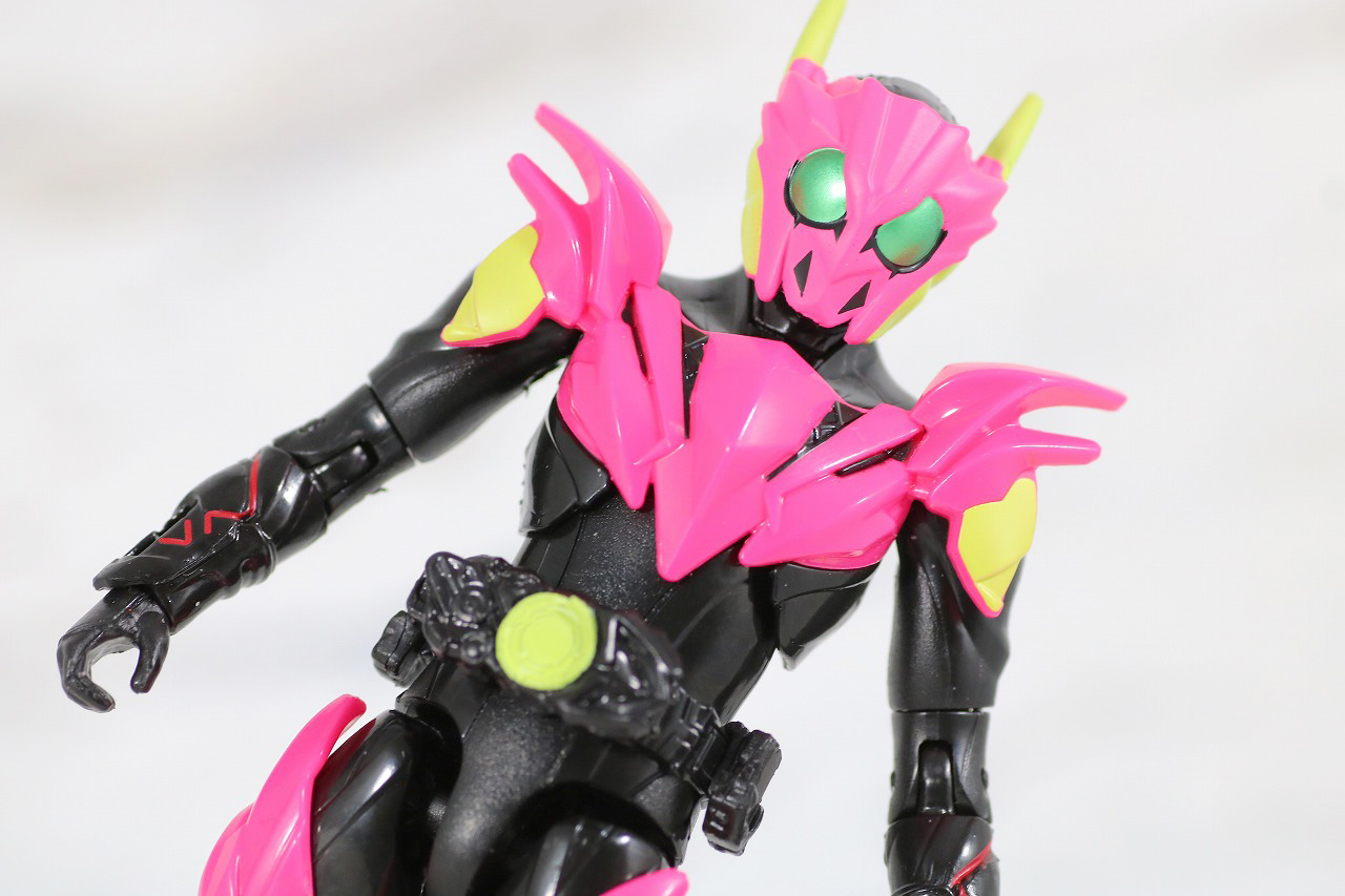 RKF　RIDER KICK'S FIGURE　仮面ライダーゼロワン　ハイブリットライズフィギュア　レビュー　フライングファルコン　アクション