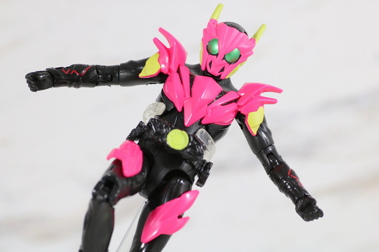 RKF　RIDER KICK'S FIGURE　仮面ライダーゼロワン　ハイブリットライズフィギュア　レビュー　フライングファルコン　アクション