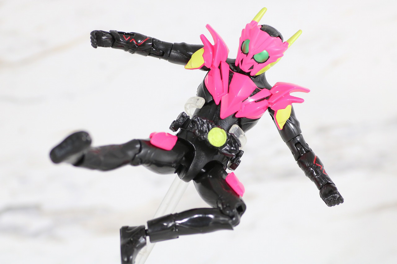 RKF　RIDER KICK'S FIGURE　仮面ライダーゼロワン　ハイブリットライズフィギュア　レビュー　フライングファルコン　アクション