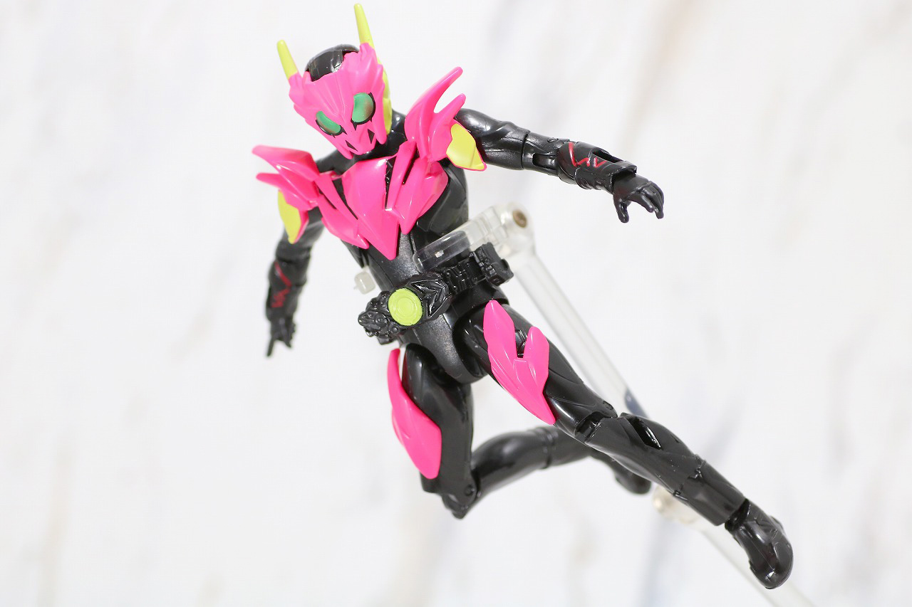 RKF　RIDER KICK'S FIGURE　仮面ライダーゼロワン　ハイブリットライズフィギュア　レビュー　フライングファルコン　アクション