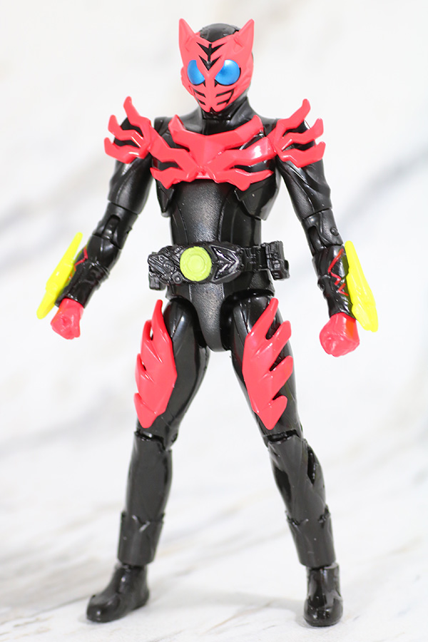 RKF　RIDER KICK'S FIGURE　仮面ライダーゼロワン　ハイブリットライズフィギュア　レビュー　フレイミングタイガー　全身