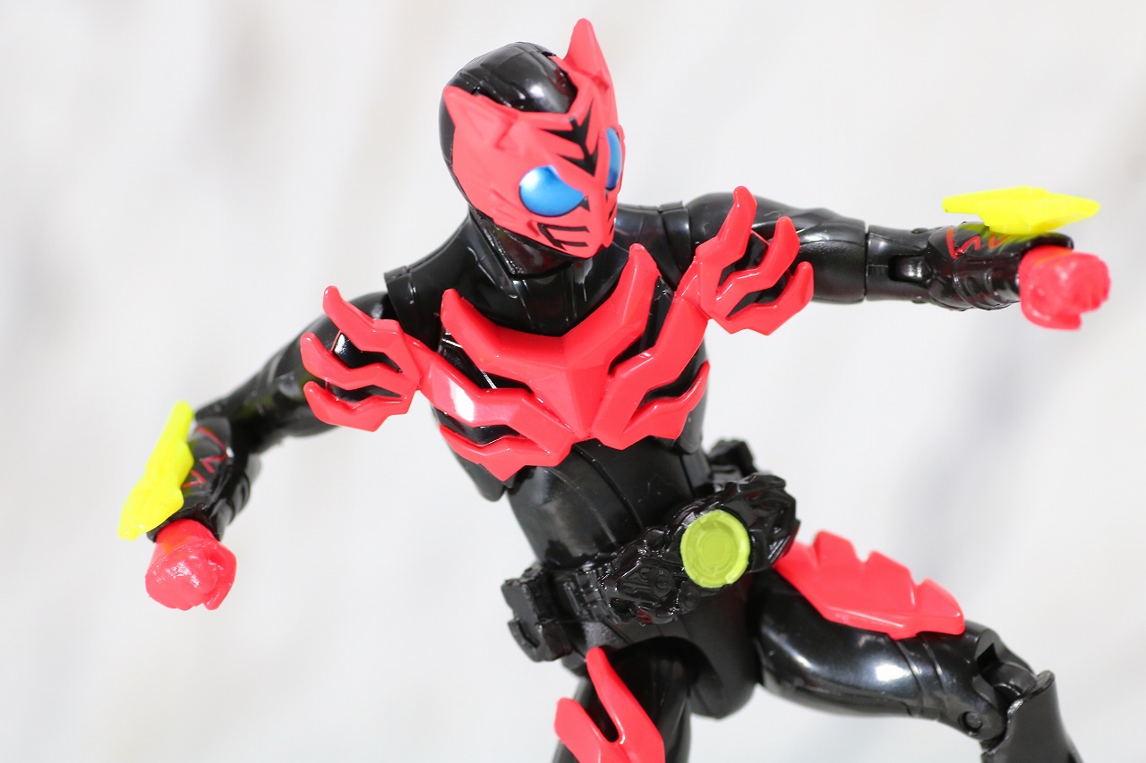 RKF　RIDER KICK'S FIGURE　仮面ライダーゼロワン　ハイブリットライズフィギュア　レビュー　フレイミングタイガー　アクション