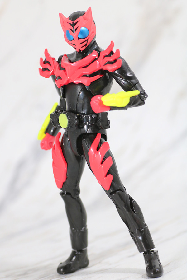 RKF　RIDER KICK'S FIGURE　仮面ライダーゼロワン　ハイブリットライズフィギュア　レビュー　フレイミングタイガー　アクション