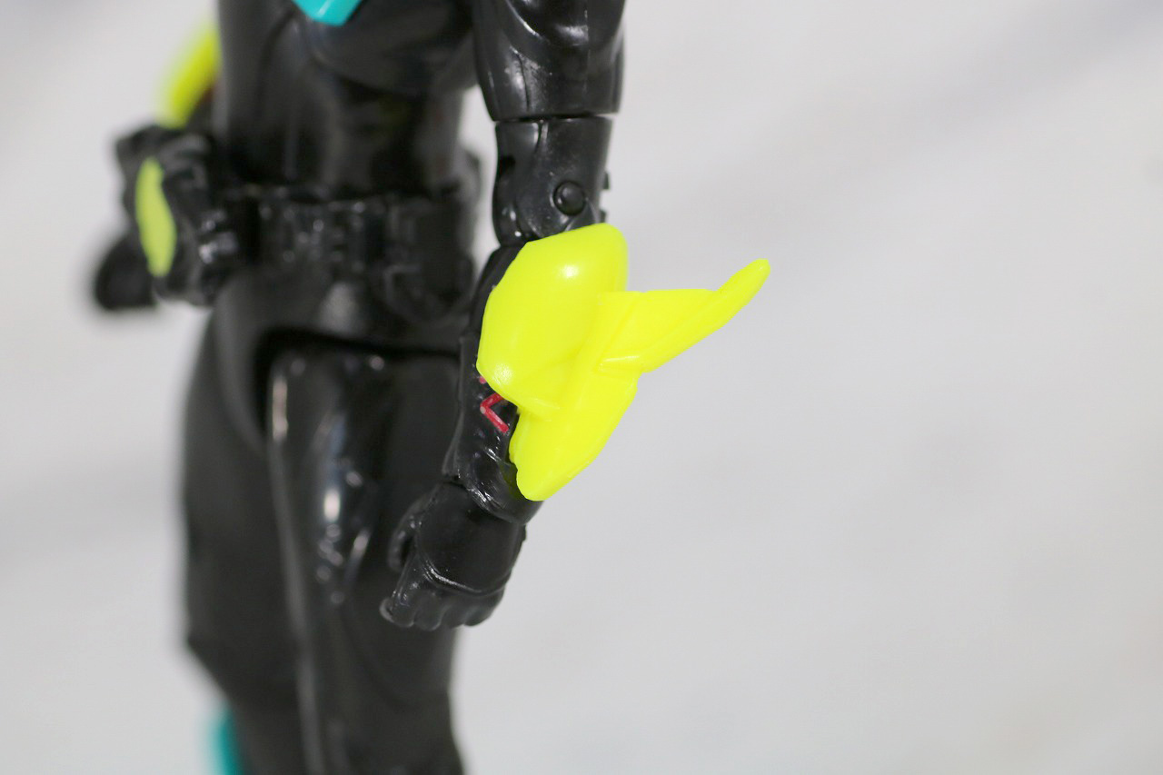 RKF　RIDER KICK'S FIGURE　仮面ライダーゼロワン　ハイブリットライズフィギュア　レビュー　バイティングシャーク　全身