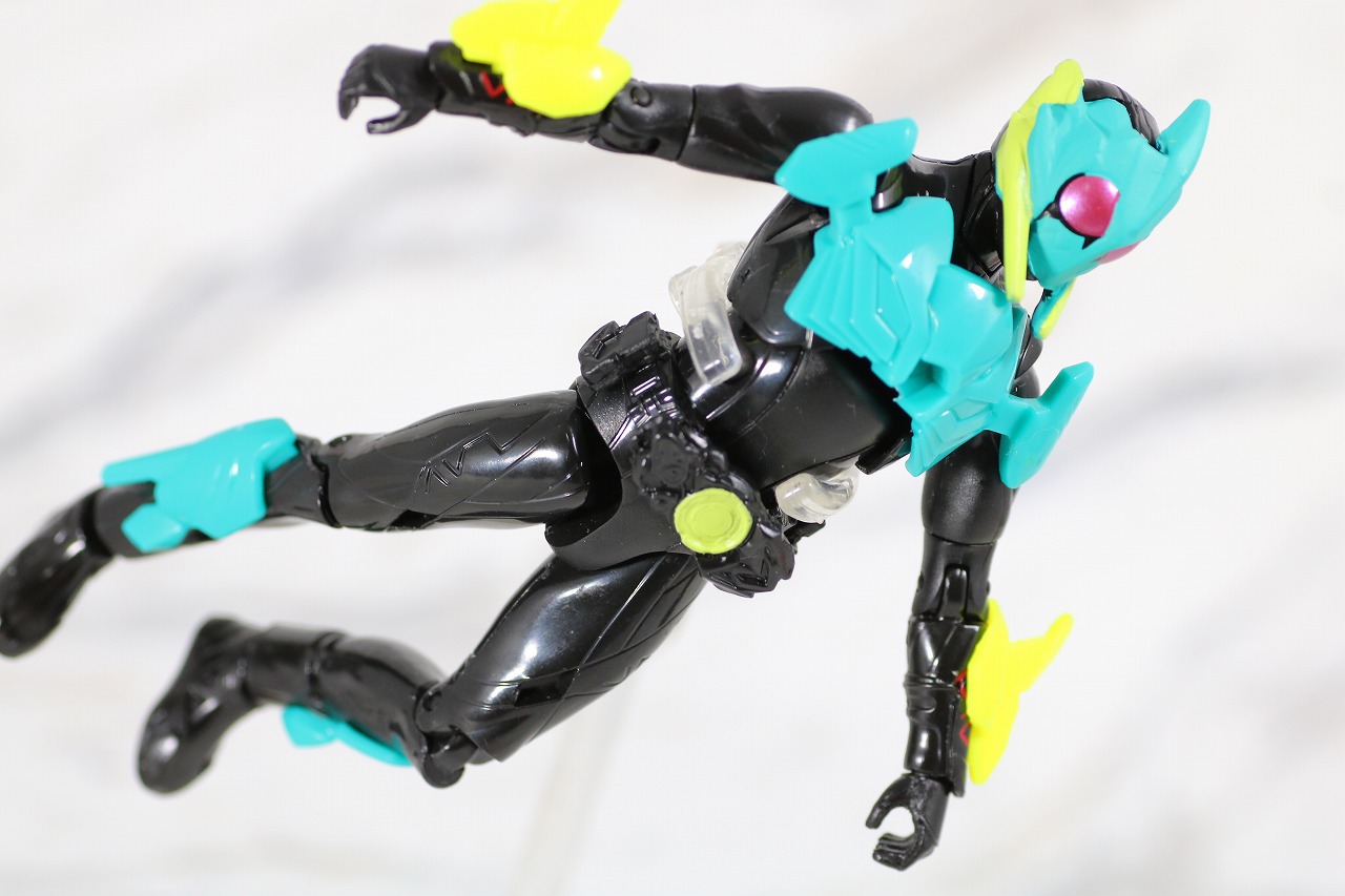 RKF　RIDER KICK'S FIGURE　仮面ライダーゼロワン　ハイブリットライズフィギュア　レビュー　バイティングシャーク　アクション