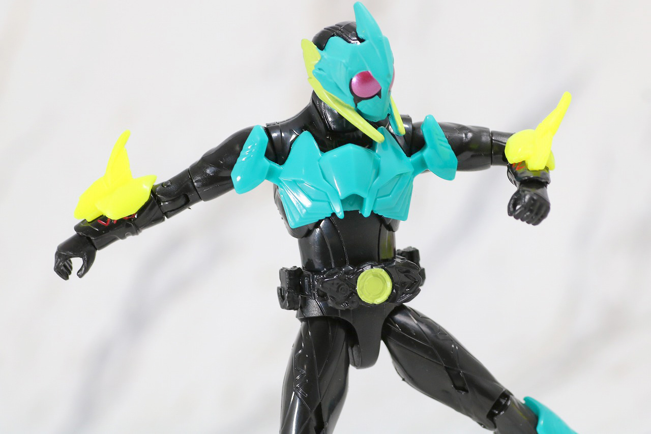 RKF　RIDER KICK'S FIGURE　仮面ライダーゼロワン　ハイブリットライズフィギュア　レビュー　バイティングシャーク　アクション