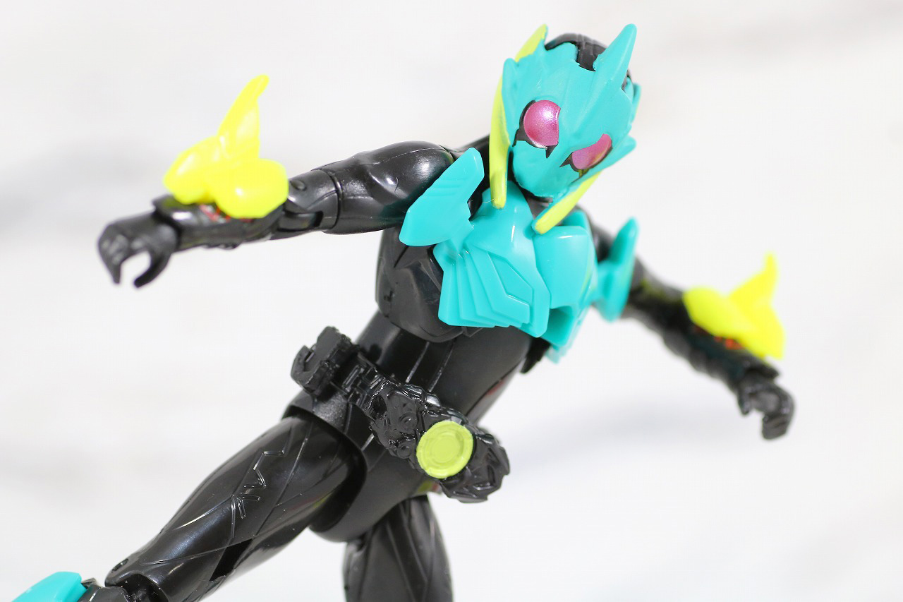 RKF　RIDER KICK'S FIGURE　仮面ライダーゼロワン　ハイブリットライズフィギュア　レビュー　バイティングシャーク　アクション