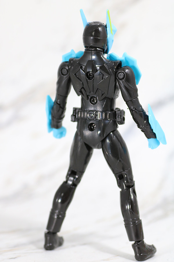 RKF　RIDER KICK'S FIGURE　仮面ライダーゼロワン　ハイブリットライズフィギュア　レビュー　フリージングベアー　全身